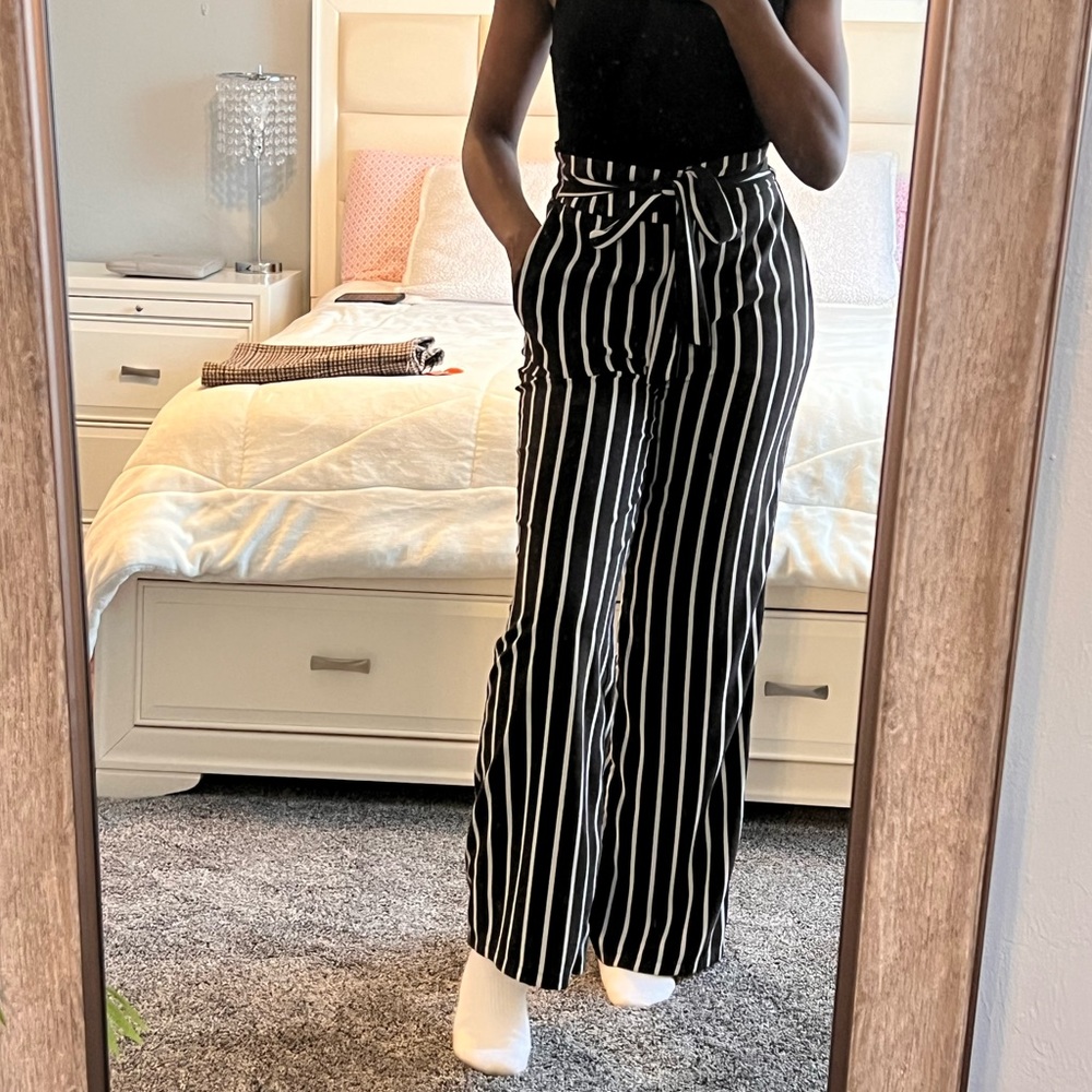 Black and White Striped Loose Pants with Tie